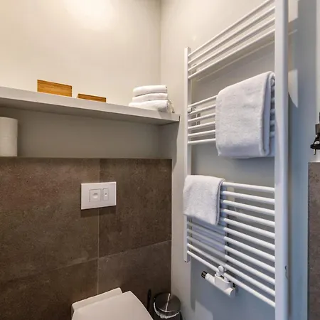 Fuenf Apartment